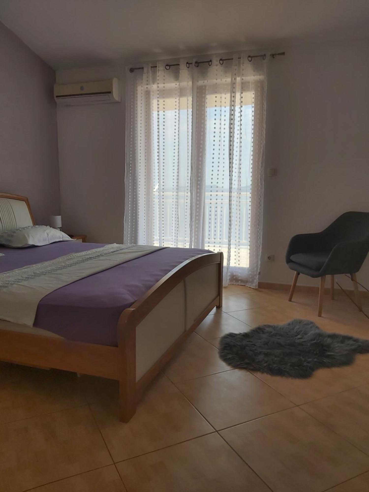 Beautiful Apartment 80 M From The Sea Marusici  Номер фото