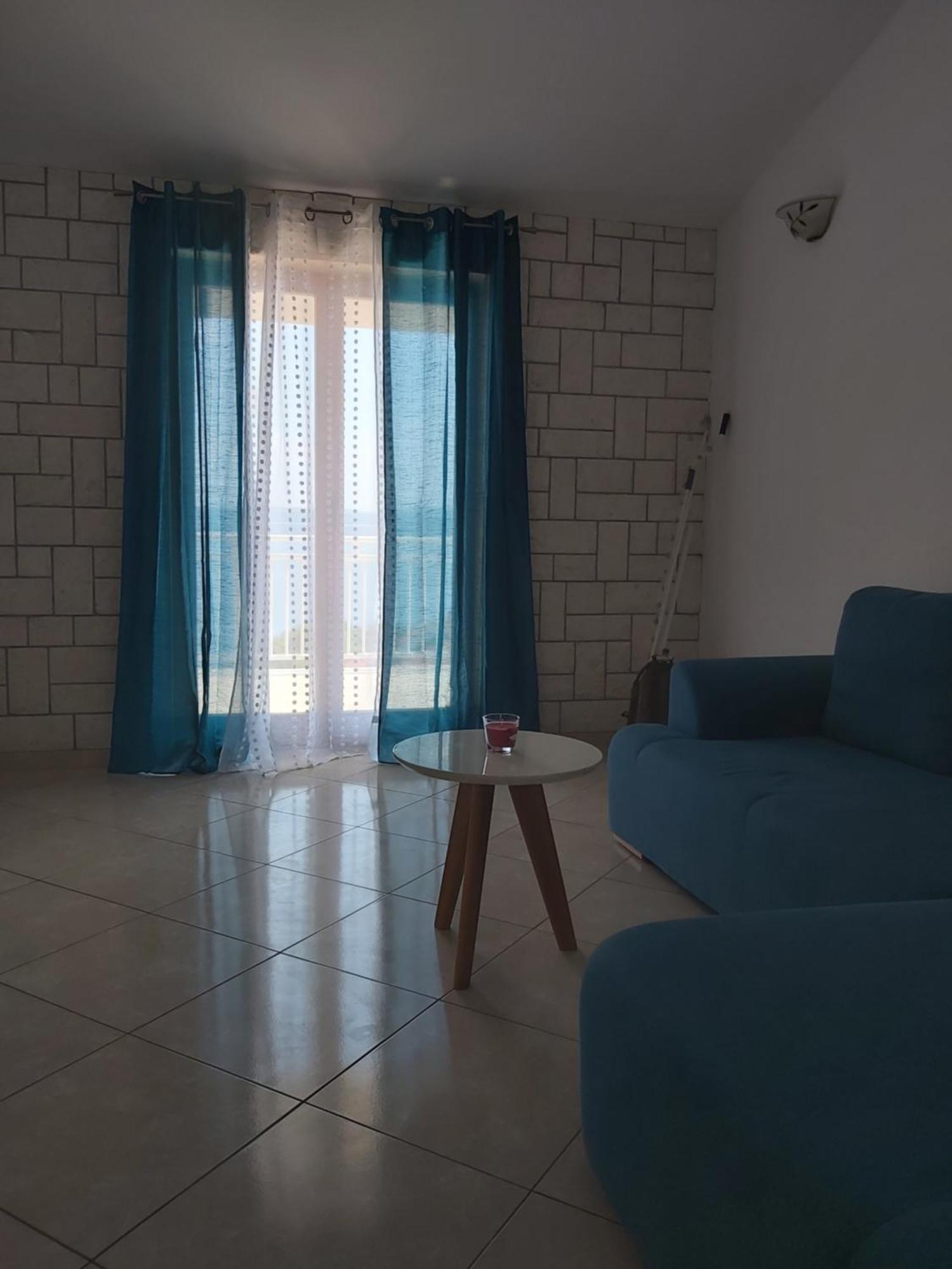 Beautiful Apartment 80 M From The Sea Marusici  Номер фото